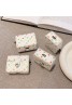 Lv ルイヴィトン エアーポッズ 4/プロ2/3ケース レザーブランドairpods pro2保護カバー 定番モノグラム エアーポッズ マクス/プロ2カバー モノグラム 男女通用 airpods pro2/3ケース ベルト付きメンズ レディース